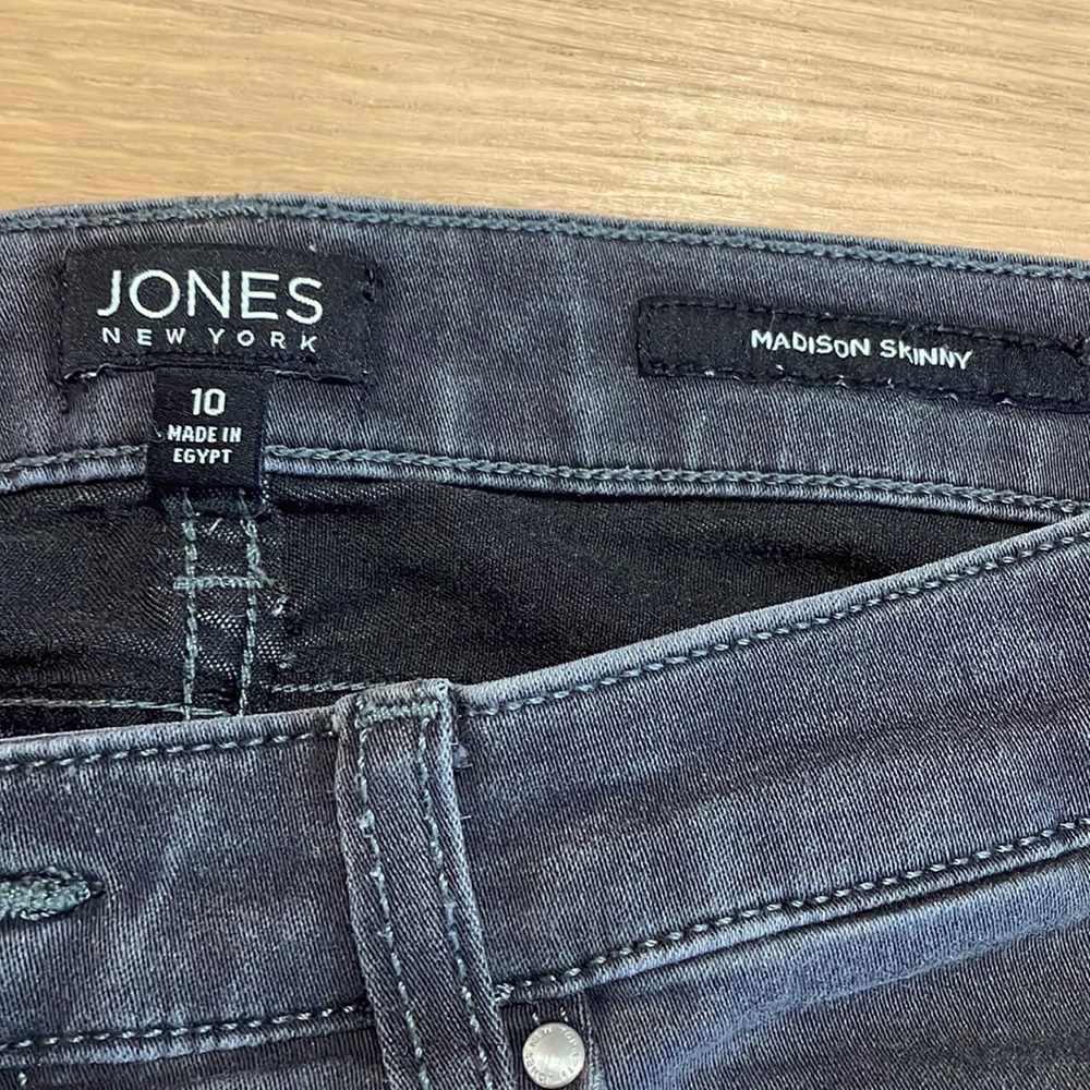 Jones New York Madison Slim Woman’s Jeans, Grey/Black, Size 10